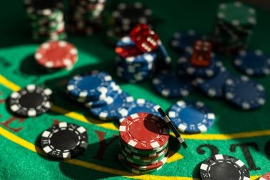 Texas Poker table interface on mobile